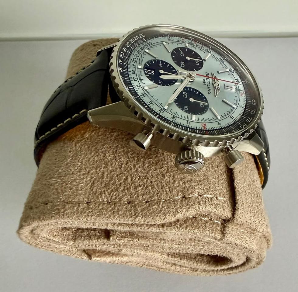 Breitling Navitimer 1 B01 Chronograph43 Originalverpackung ungetragen und mit Zertifikat