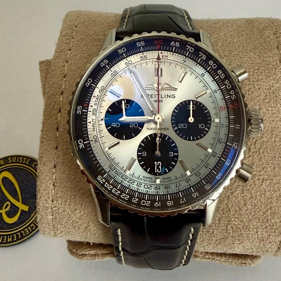 Breitling Navitimer 1 B01 Chronograph43 Originalverpackung ungetragen und mit Zertifikat