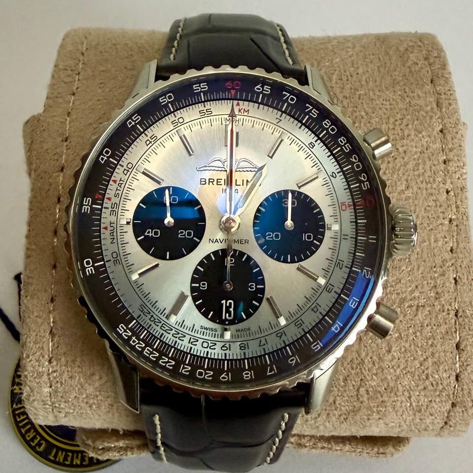 Breitling Navitimer 1 B01 Chronograph43 Originalverpackung ungetragen und mit Zertifikat