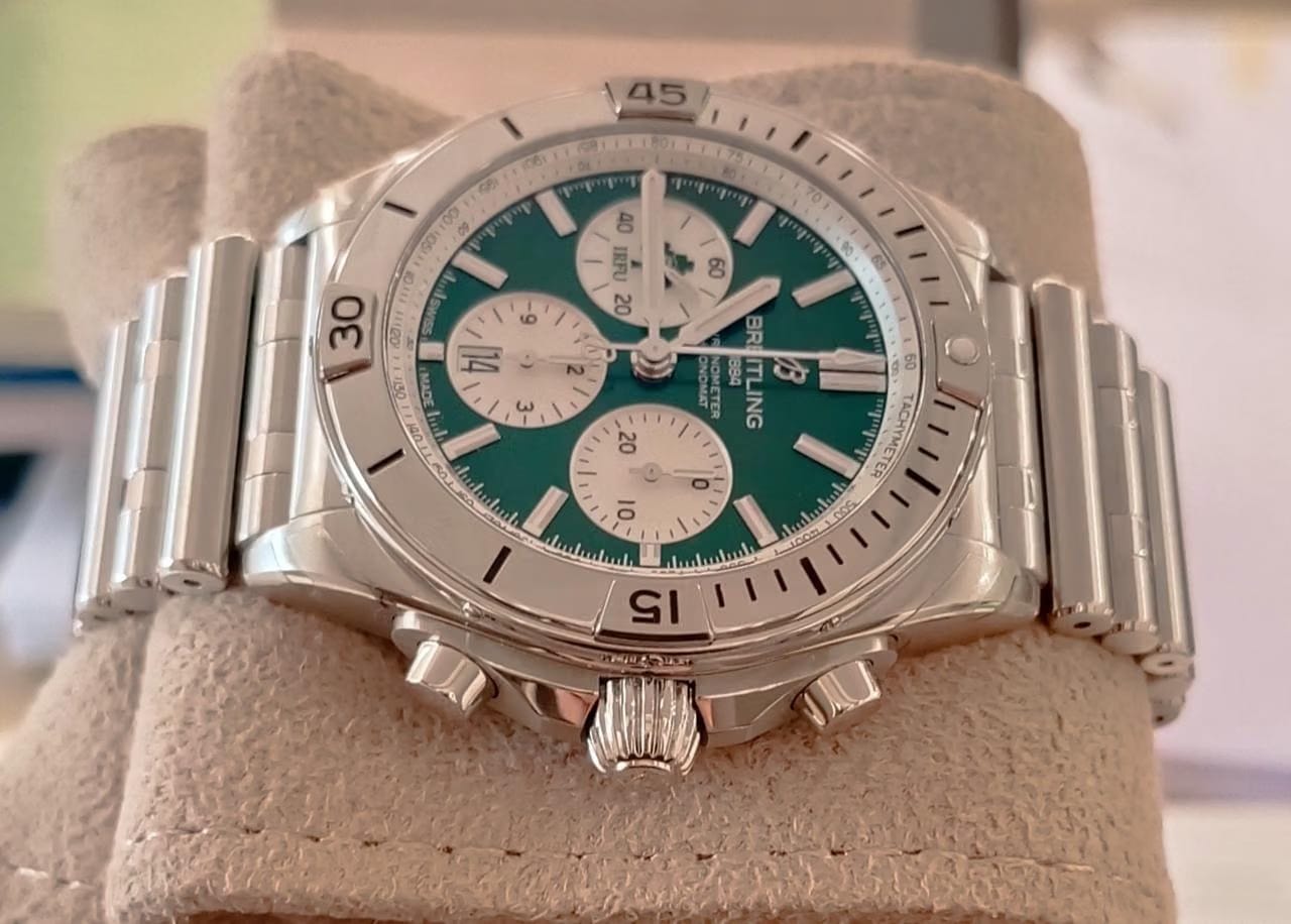 Breitling Chronomat 42 B01 42 Six Nations Ireland Limit Edition 150 Pz