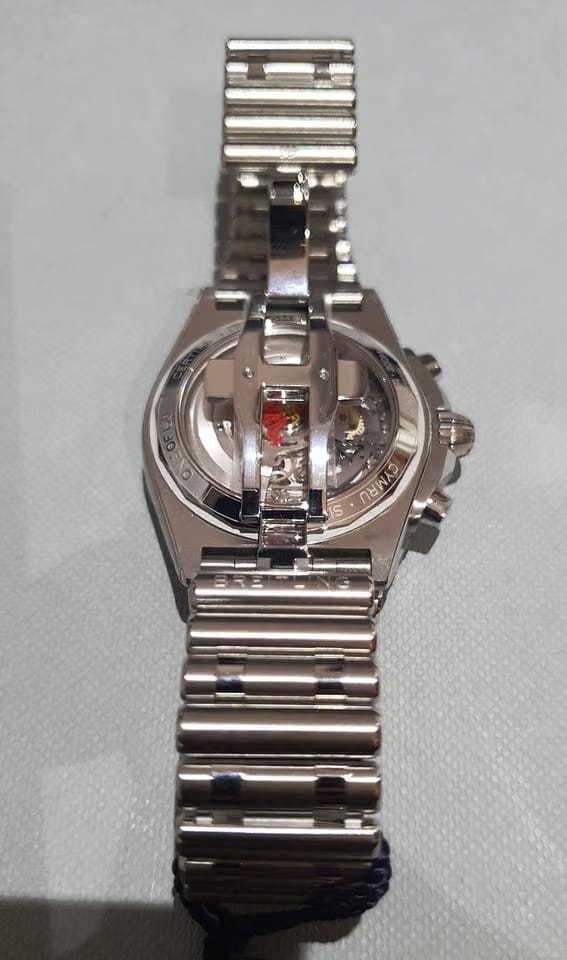 Breitling Chronomat 42 B01 42 Six Nations Wales Chronomat Limited New (Stunning Colour)