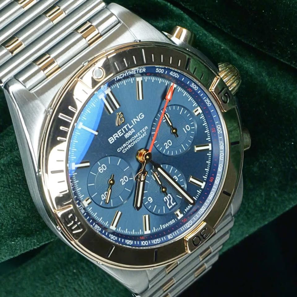 Breitling Chronomat 42 MINT FULL SET Chronomat 42 Blue Dial Two-Tone 18 K Rose Gold Steel UB0134