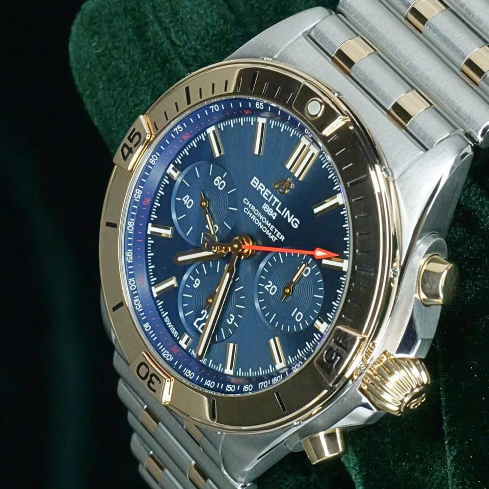 Breitling Chronomat 42 MINT FULL SET Chronomat 42 Blue Dial Two-Tone 18 K Rose Gold Steel UB0134