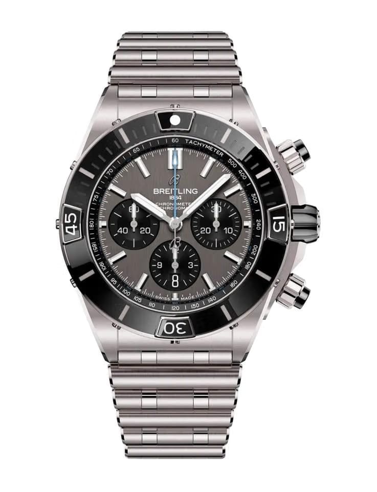 Breitling Chronomat Super Chronomat B01 44 EB0136251 M1 E1