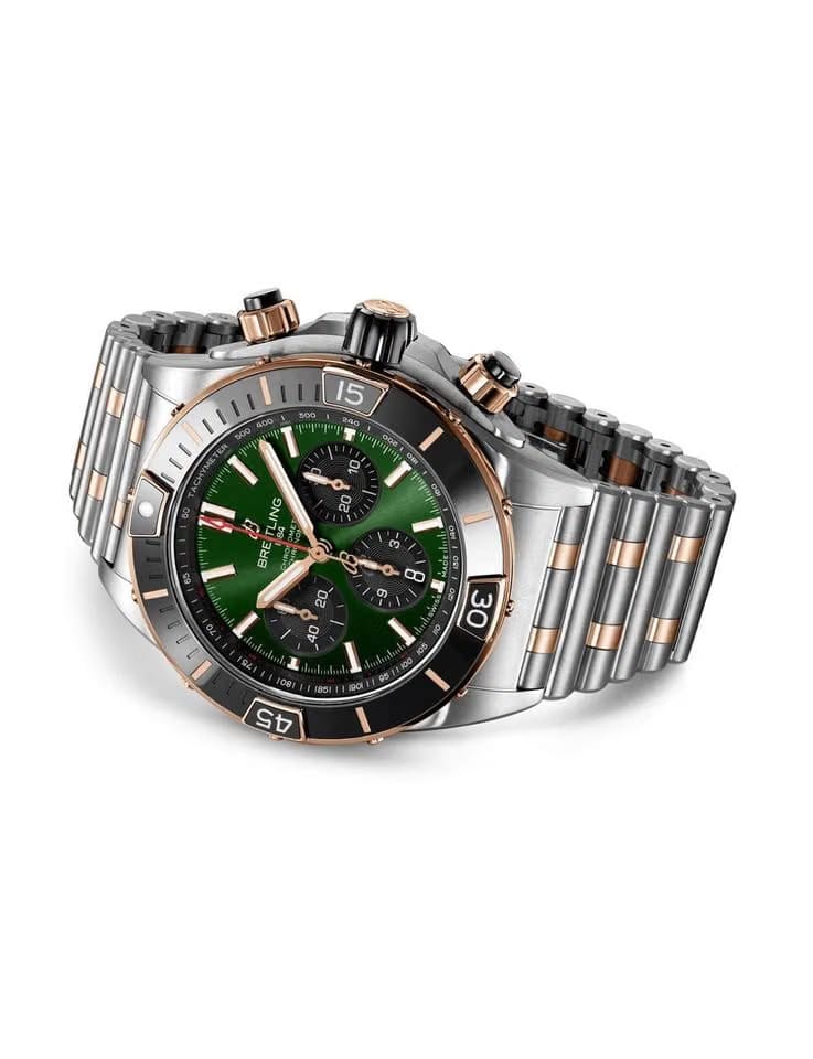 Breitling Chronomat Super Chronomat B01 44 UB0136251 L1 U1