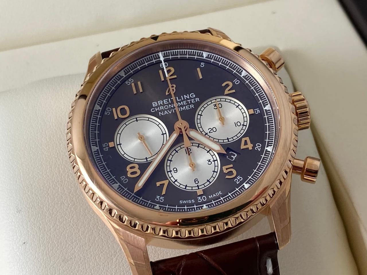 Breitling Navitimer 8 B01 Chronograph Rose Gold Full Set New