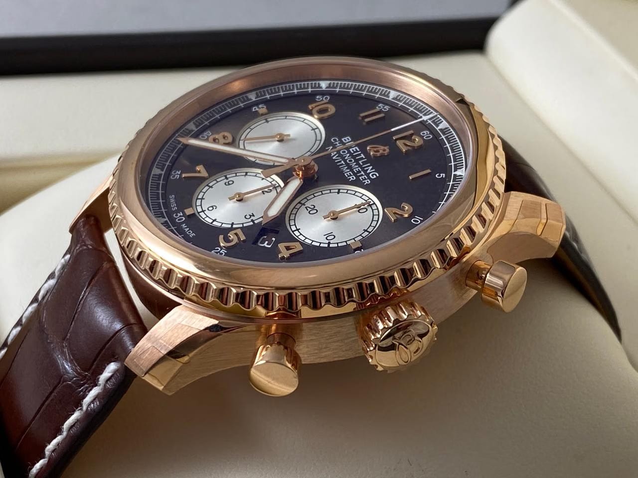 Breitling Navitimer 8 B01 Chronograph Rose Gold Full Set New