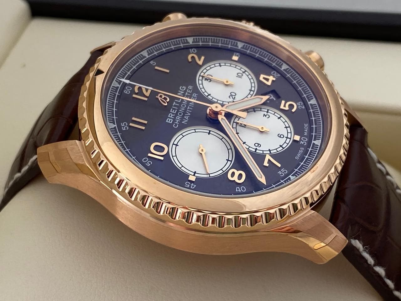 Breitling Navitimer 8 B01 Chronograph Rose Gold Full Set New