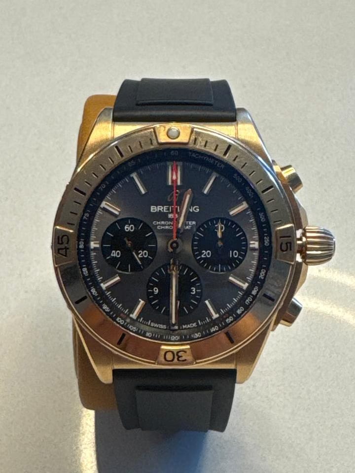 Breitling Chronomat 42 B01 42 Breitling Chronomat B01 42 18k gold