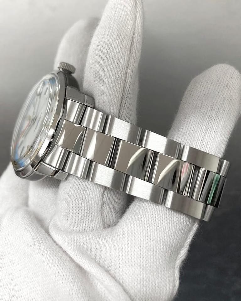 Breitling Ref. AB3113281 A1 A1