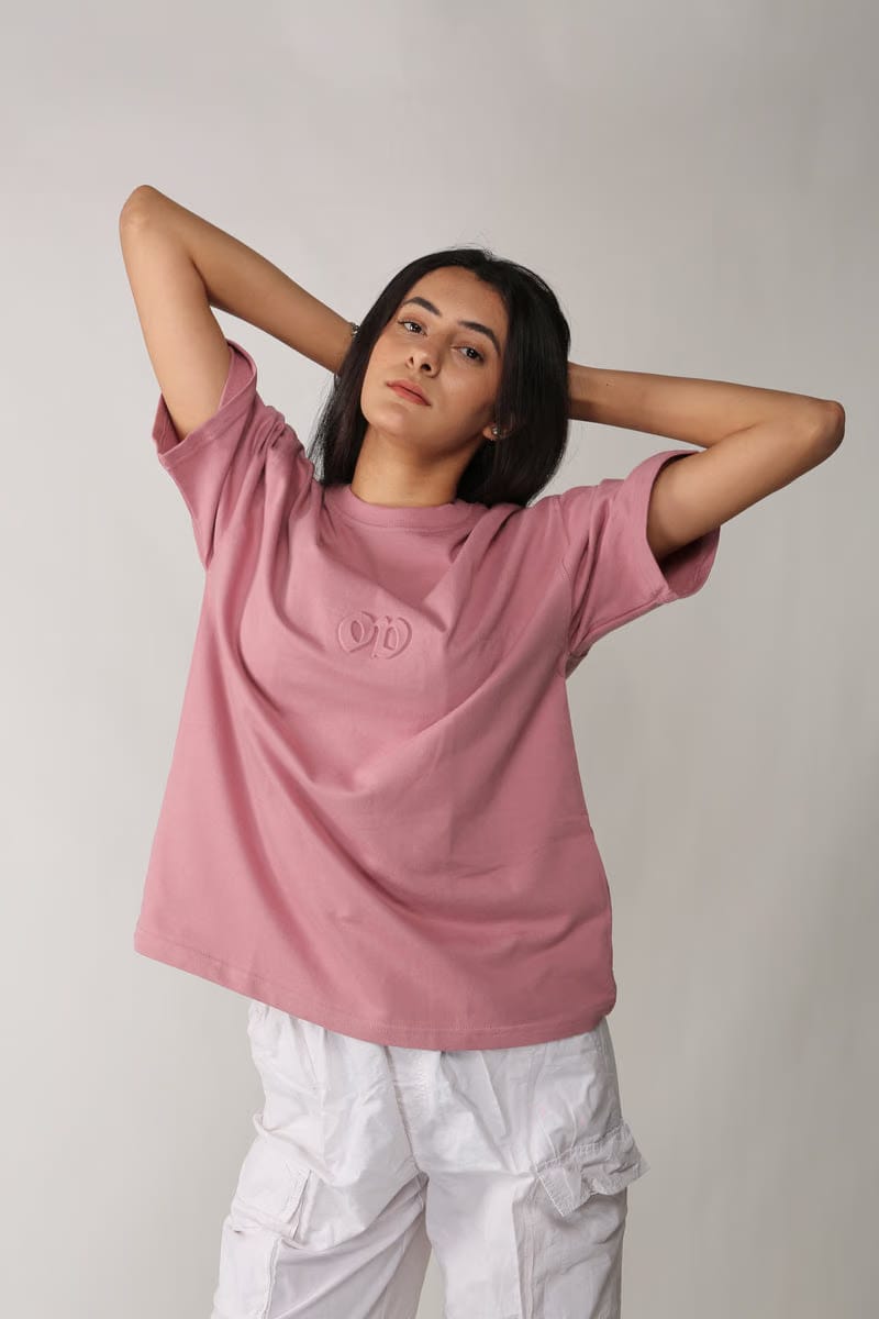 EMBOSSED LOGO TEE