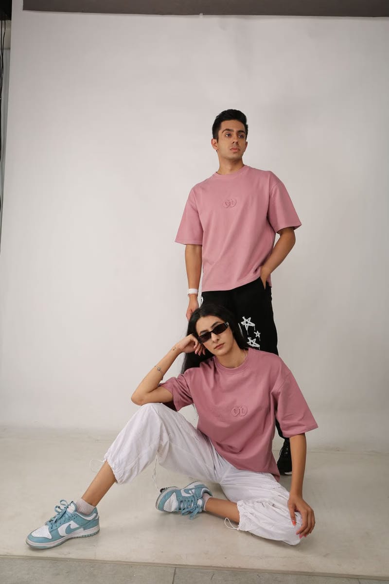 EMBOSSED LOGO TEE