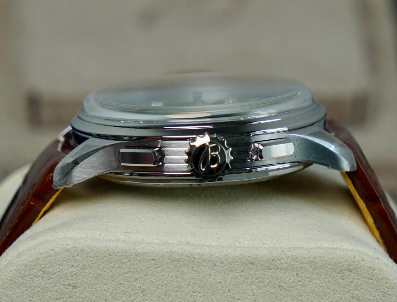 Breitling Premier B09 Chronograph Pistachio Dial • Premier B09 Chronograph • Unworn 2026