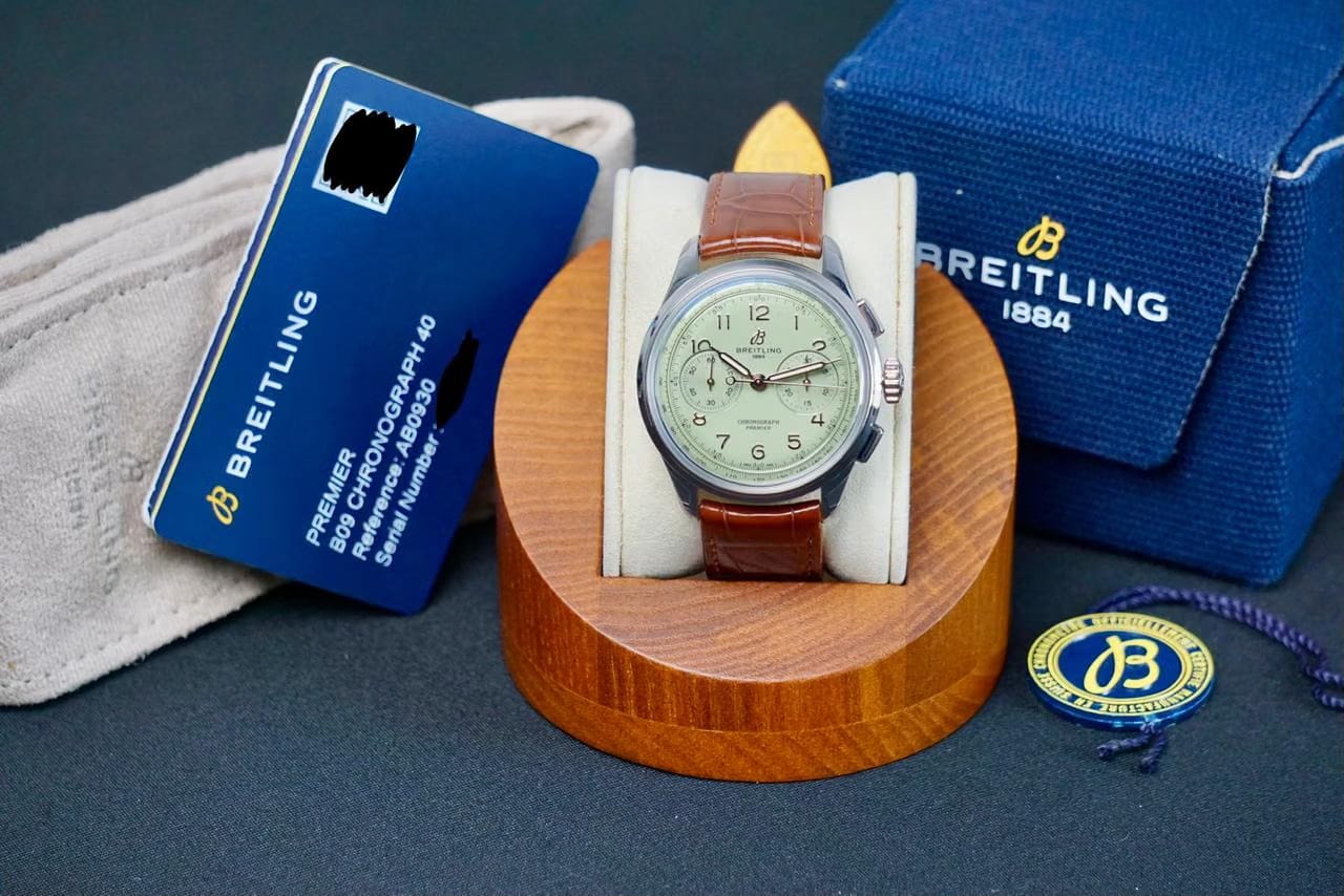 Breitling Premier B09 Chronograph Pistachio Dial • Premier B09 Chronograph • Unworn 2026