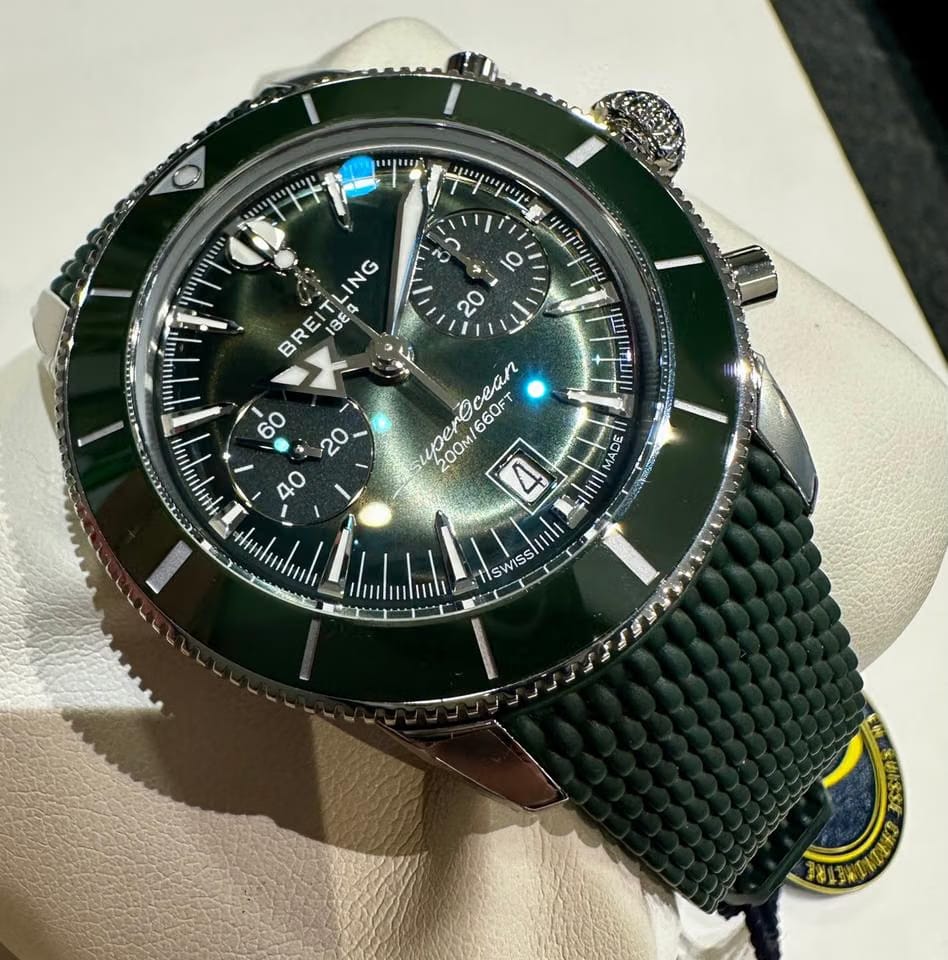 Breitling Ungetragene Superocean Heritage Chronograph B01 42 Full Set