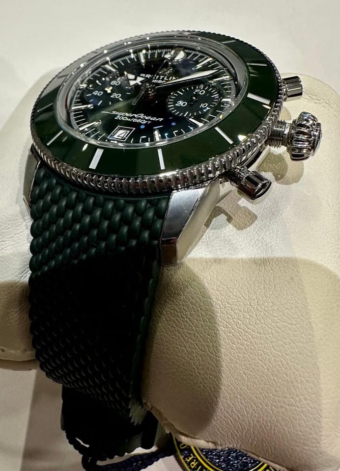 Breitling Ungetragene Superocean Heritage Chronograph B01 42 Full Set