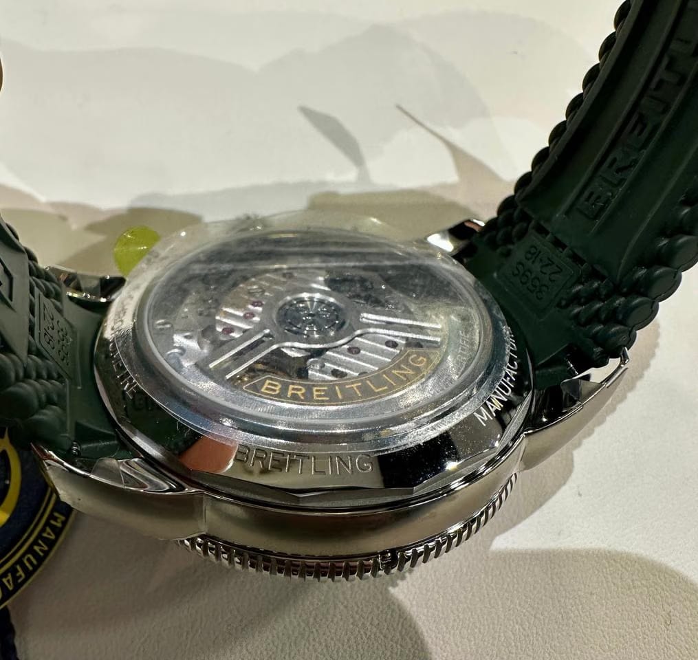 Breitling Ungetragene Superocean Heritage Chronograph B01 42 Full Set