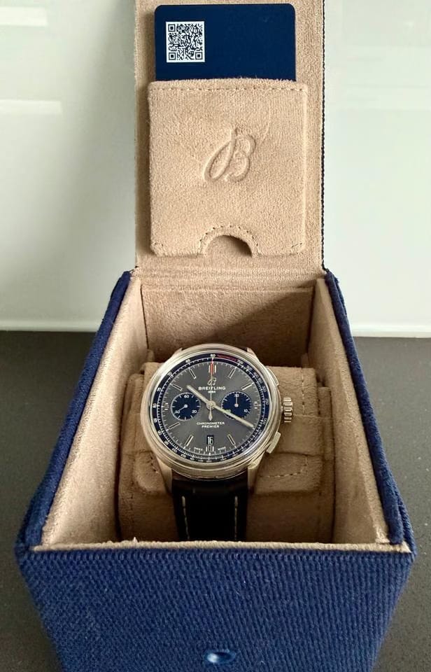 Breitling Premier B01 Chronograph 42 Originalverpackung Zertifiziert Ausstellungsstück