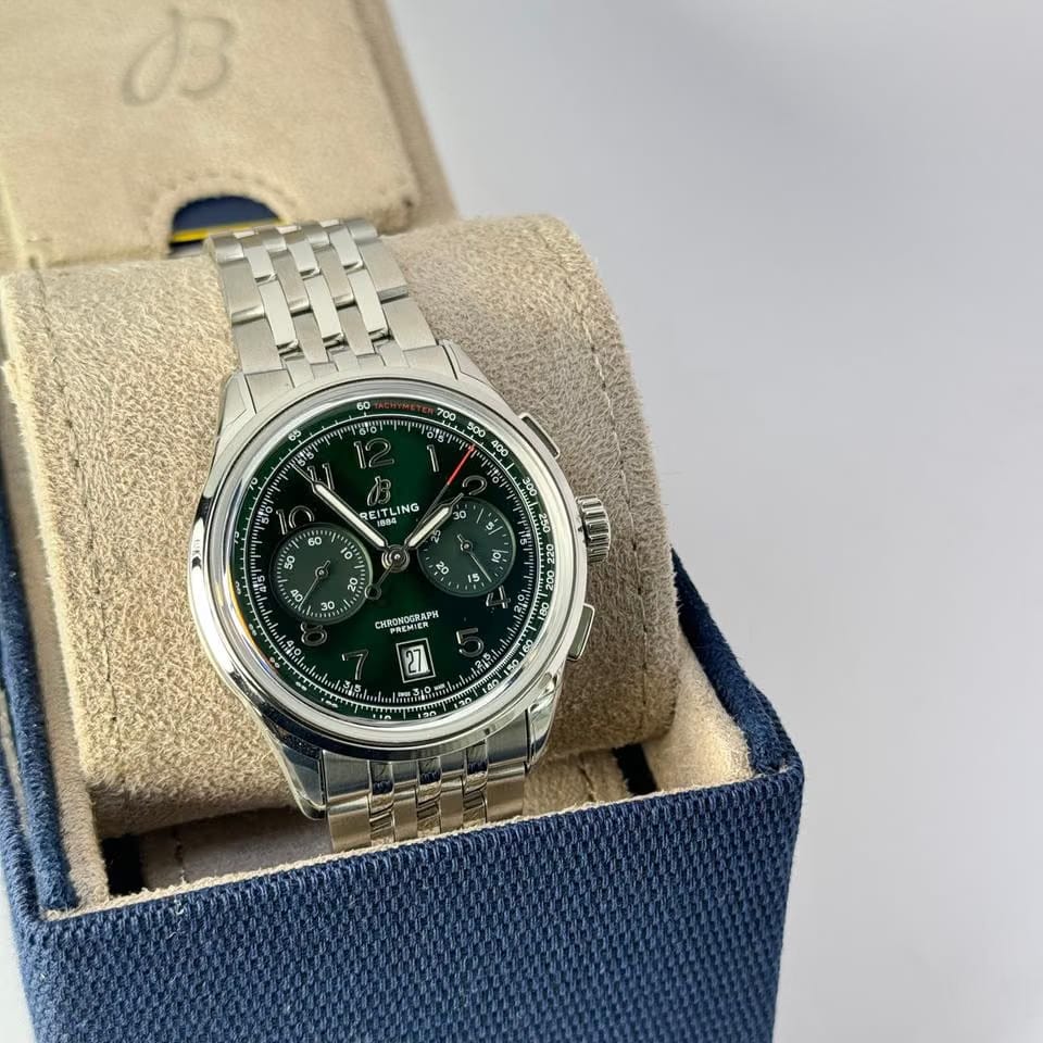 Breitling PREMIER B01 CHRONOGRAPH 42 - AB0145371 L1 A1 - Green Dial