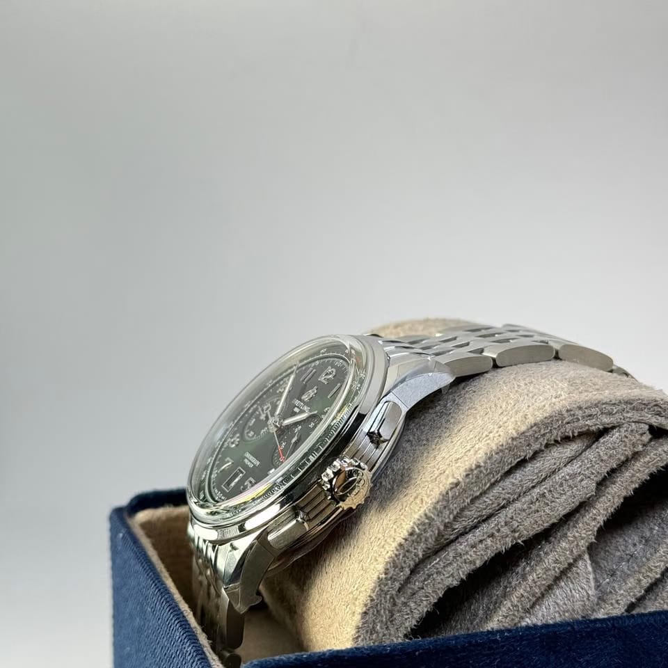 Breitling PREMIER B01 CHRONOGRAPH 42 - AB0145371 L1 A1 - Green Dial