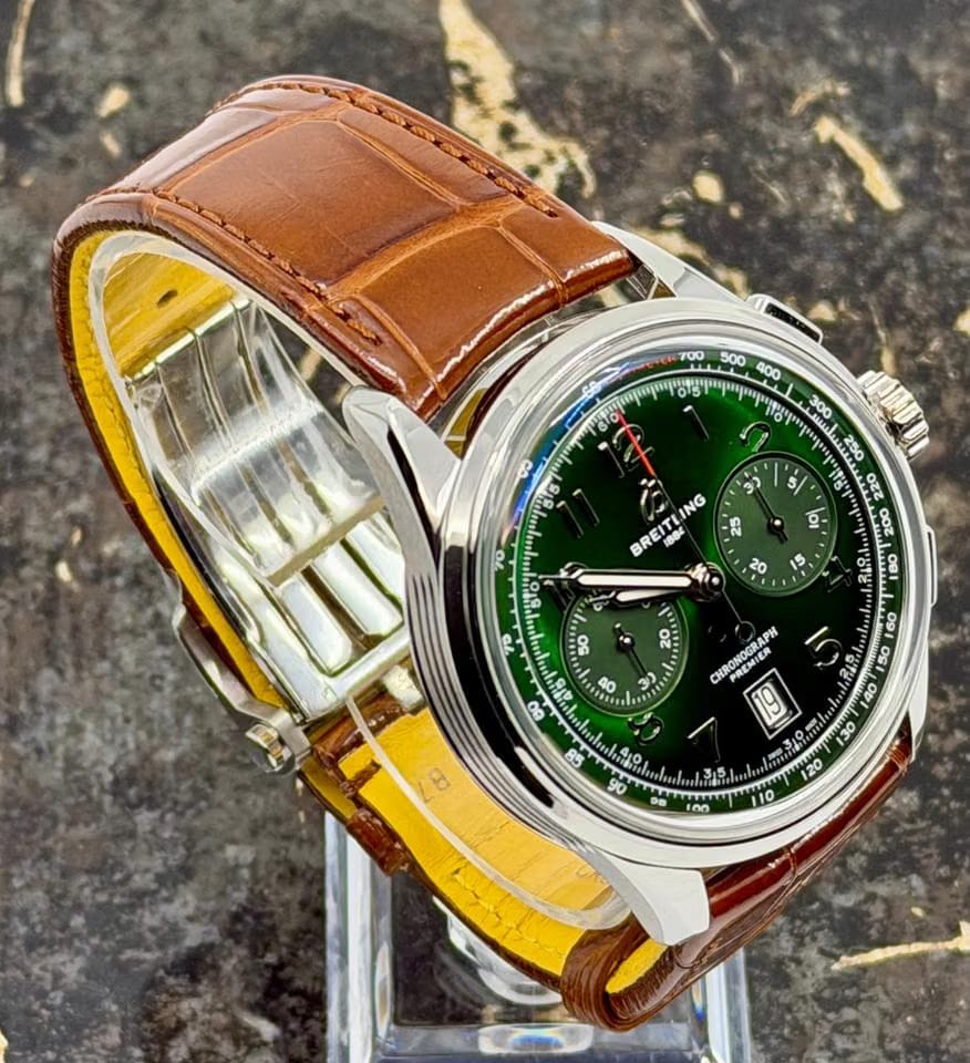 Breitling New 2026 - Premier B01 Chronograph 42mm - Green Dial - Leather