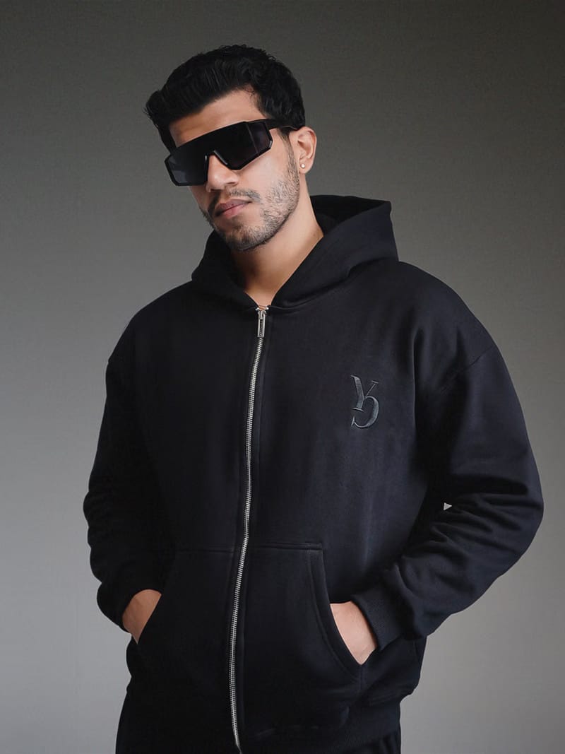 ZIPPER HOODIE - BLACK