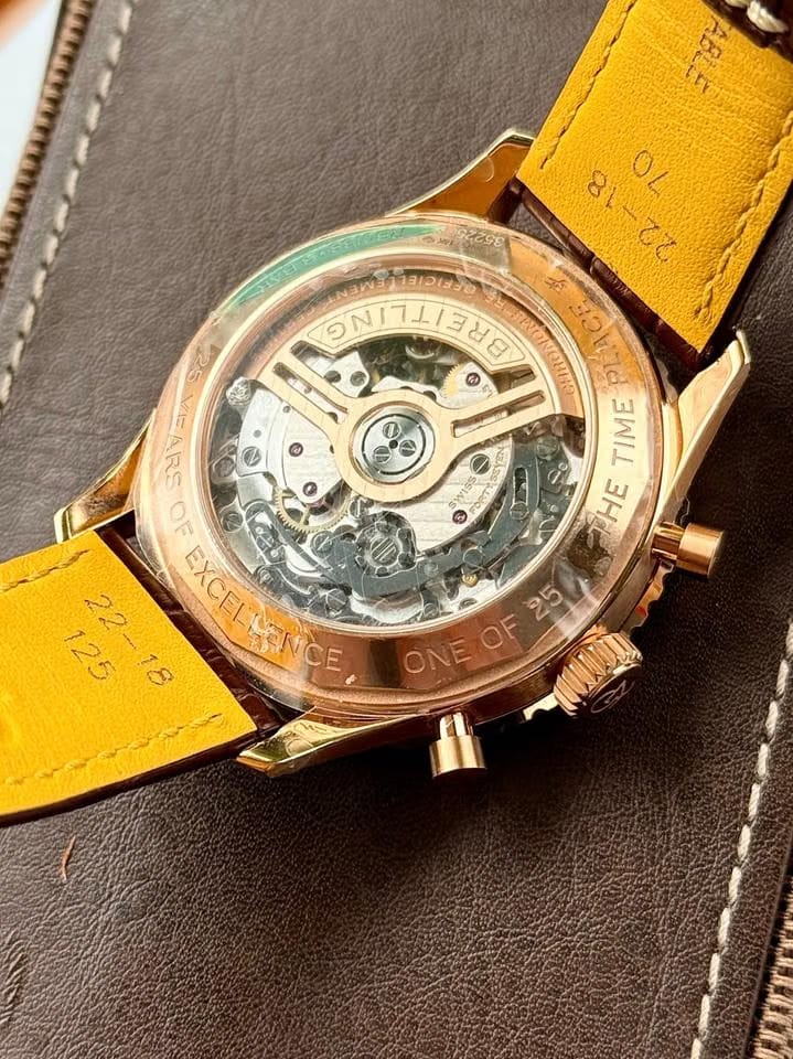 Breitling Navitimer B01 Chronograph 43 LIMITED EDITION of 25 pieces per world!!