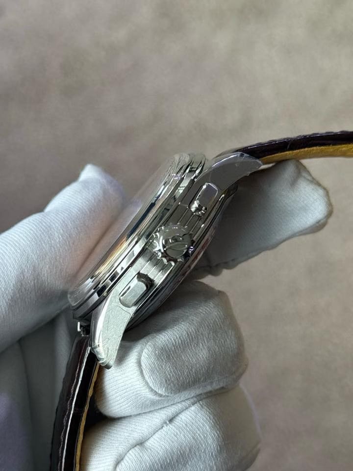 Breitling Premier B52 Datora