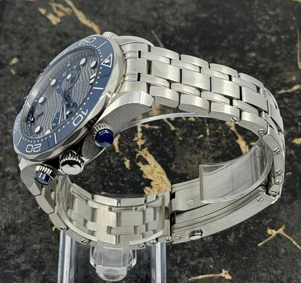 Omega Seamaster Diver 300 MNew 2026 - Seamaster Diver 300 M - Grey Chrono - 44mm