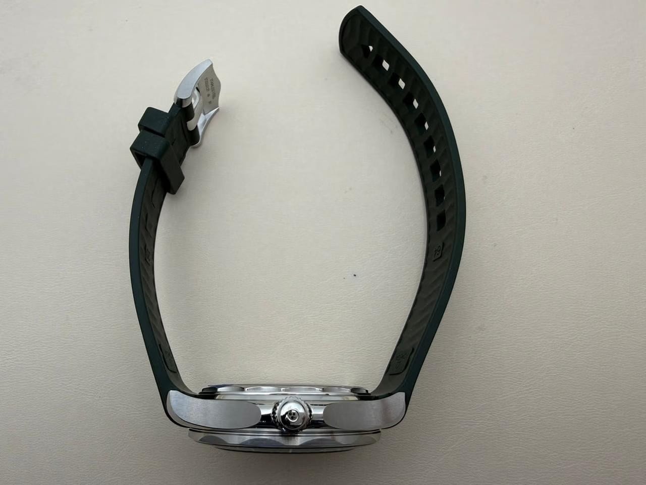 Omega Seamaster Diver 300 MMaster Chronometer Full set unworn 2026 Green Rubber