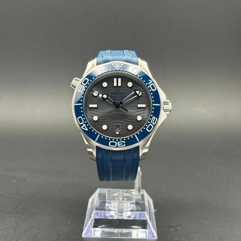 Omega Seamaster Diver 300 MFullset I New/Unworn I LC Europe I Partly Stickered