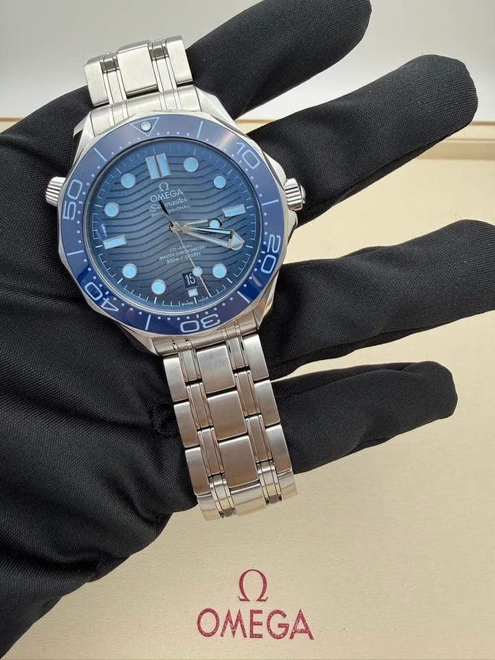 Omega Seamaster Diver 300 MSummer Blue Seamaster Diver 300m 75th Full set unworn 2026 Summer Blue bracelet