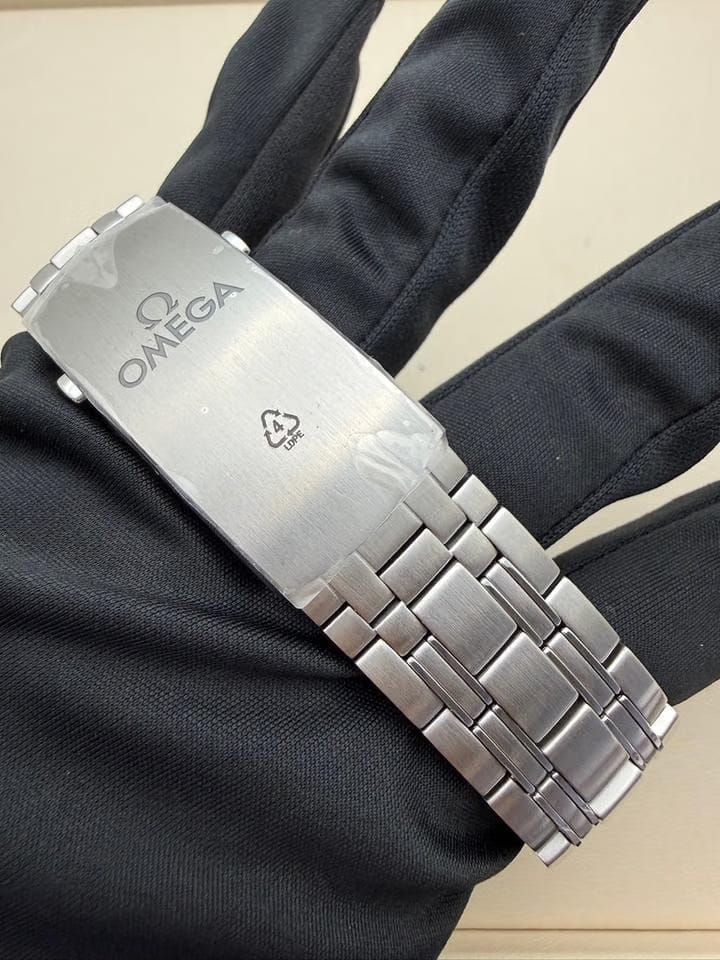 Omega Seamaster Diver 300 MBNIB full set 2026 Green Diver bracelet