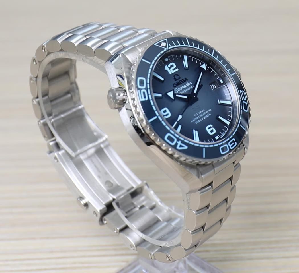 Omega Seamaster Planet Ocean Planet Ocean - Summer Blue - 75th Anniversary - 39.5mm Unworn - Full Set