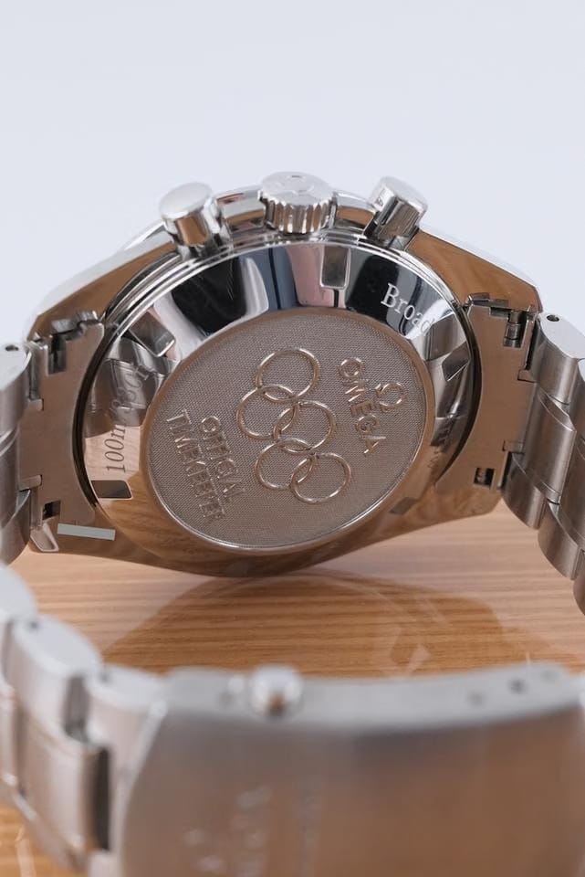 Omega Speedmaster Broad Arrow Olympic 32110425004001 Original Papiere + Box 99% NEW 2022
