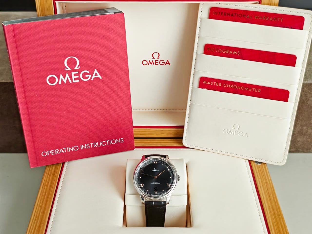 Omega De Ville Prestige2025