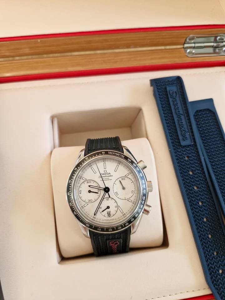 Omega Speedmaster Racing326.32.40.50.02.001