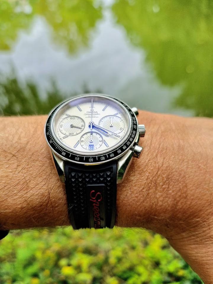 Omega Speedmaster Racing326.32.40.50.02.001