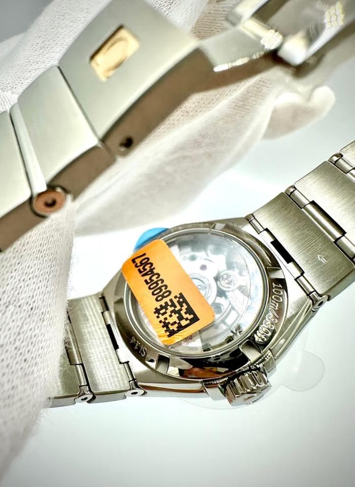 Omega Constellation Petite Seconde127.15.27.20.55.001
