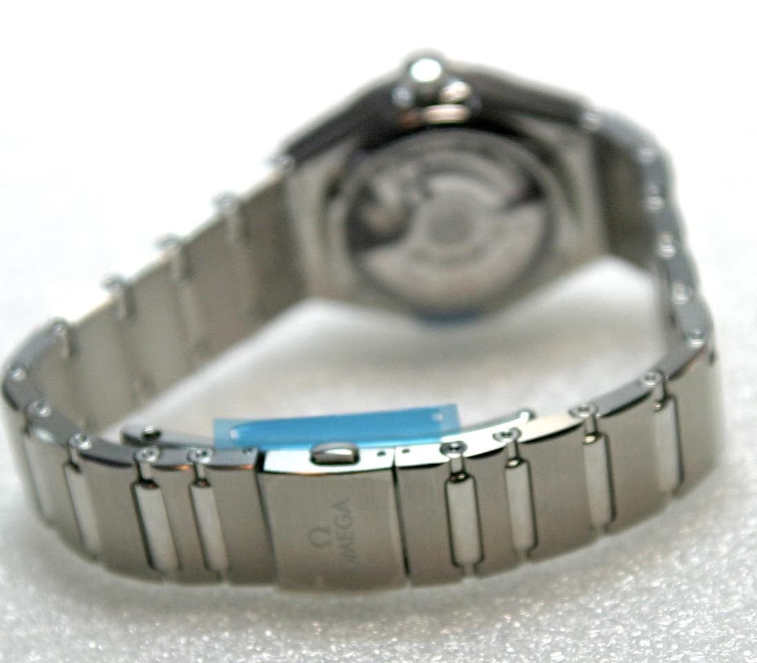 Omega Constellation Master Chronometer Manhattan