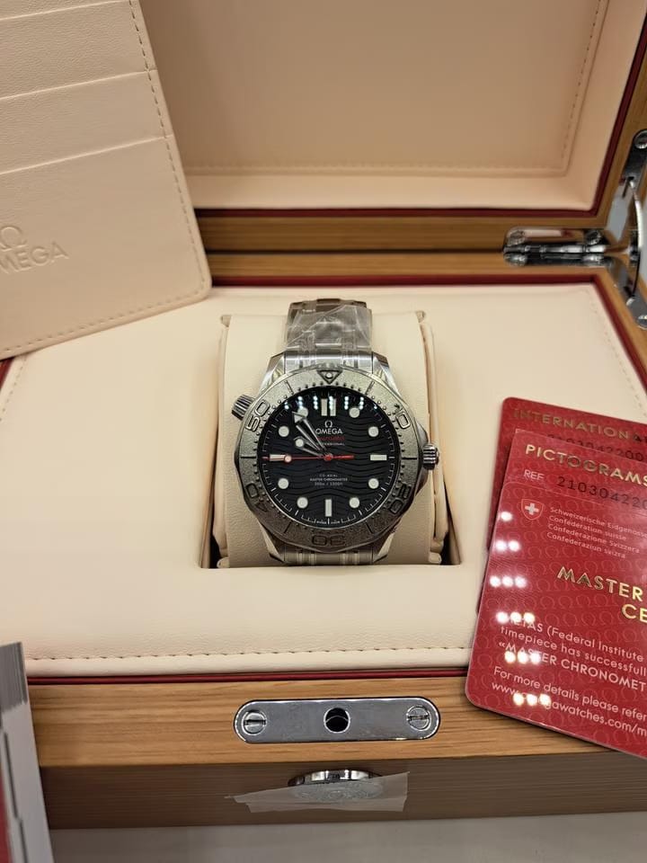 Omega Seamaster Diver 300 MCo-axial Master Chronometer NEW