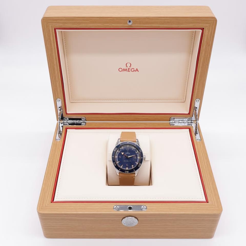 Omega Seamaster 300 Co-Axial Master Chronometer Blue Steel 234.32.41.21.03.001 Leather