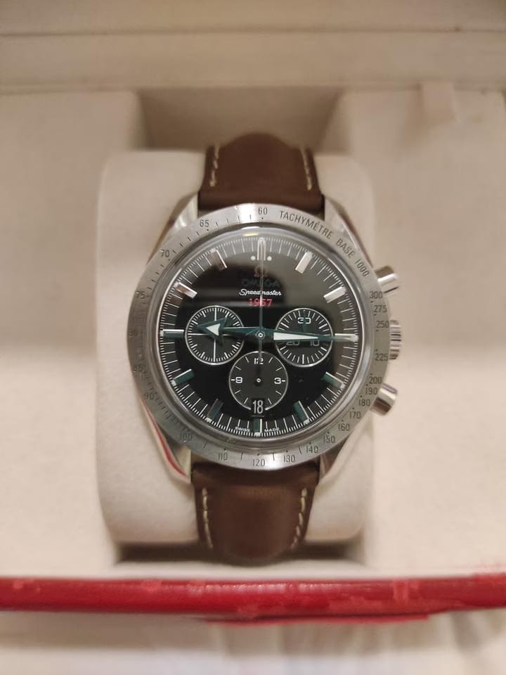Omega Speedmaster Broad Arrow1957 Omega Speedmaster Broad Arrow Co-axial 1957 Full set