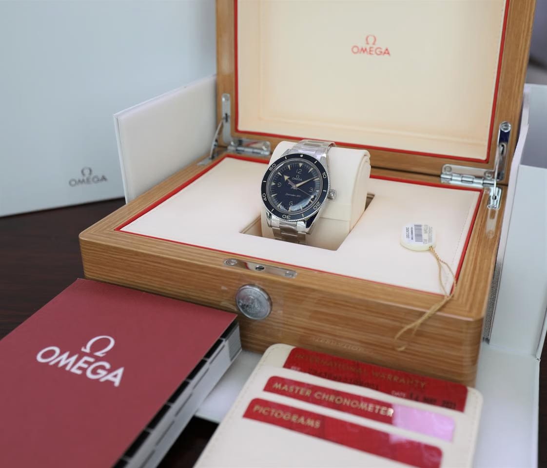 Omega Seamaster 300 Blue Sandwich dial - 2021 - New