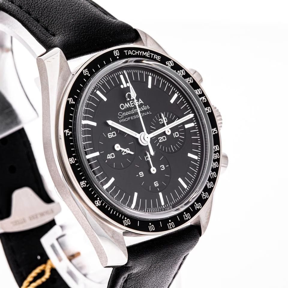 Omega Speedmaster Professional Moonwatch42 Sapphire – 310.32.42.50.01.002 – NEW & Unworn – 03/2026 Full Set