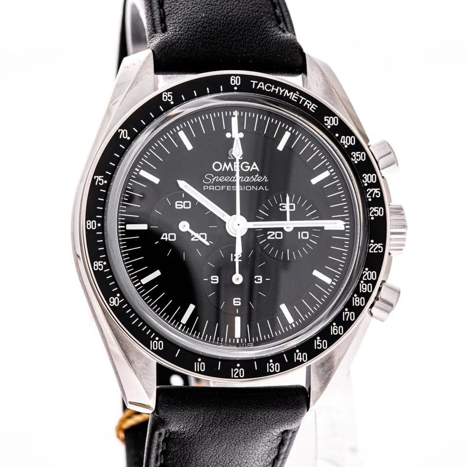 Omega Speedmaster Professional Moonwatch42 Sapphire – 310.32.42.50.01.002 – NEW & Unworn – 03/2026 Full Set