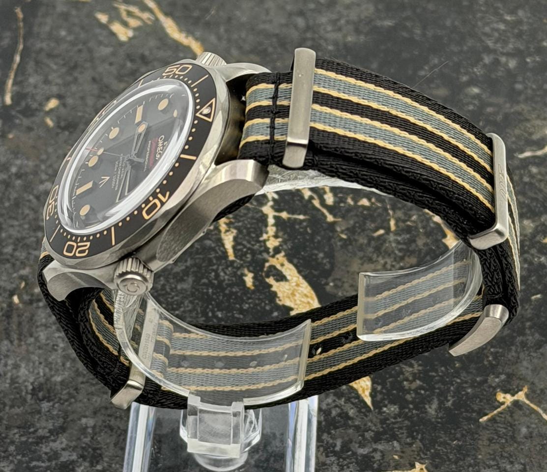 Omega Seamaster Diver 300 MNew 2026 - Seamaster Diver 300 M 42 mm titanium - NATO Strap