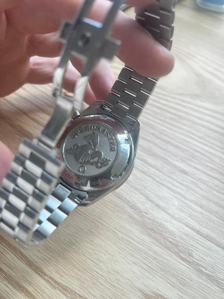 Omega Speedmaster Chronometer Chronograph Automatic Barely worn great condition with box and papers