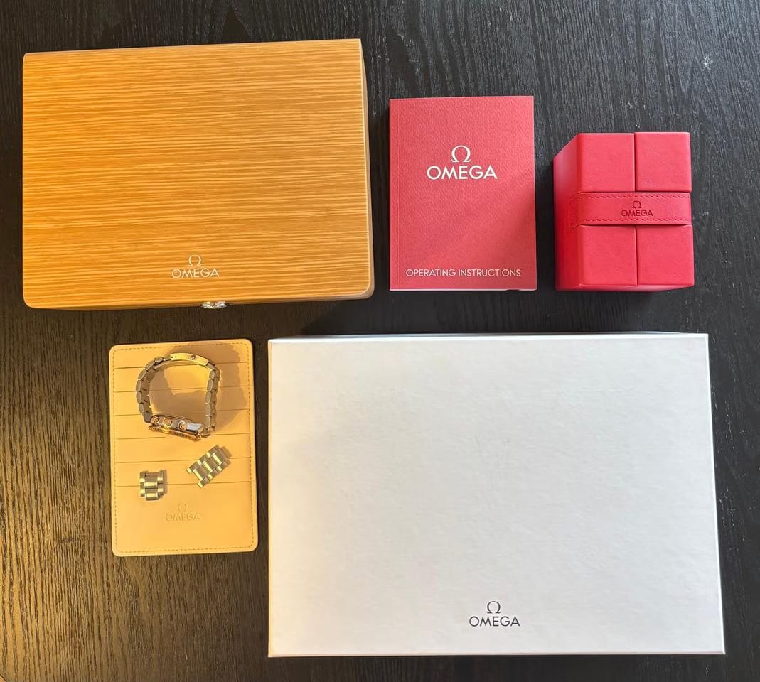 Omega Speedmaster Day Date Full set with original travel case