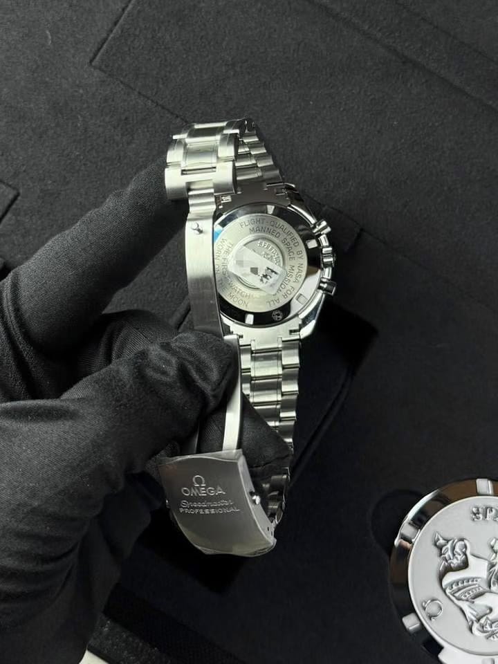 Omega Speedmaster Professional Moonwatch Hesalite 311.30.42.30.01.005
